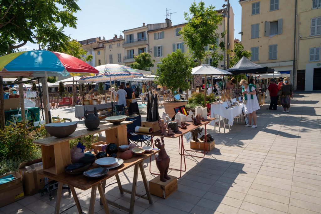 Marché de la céramique à Antibes © Ville d'Antibes Juan Les Pins