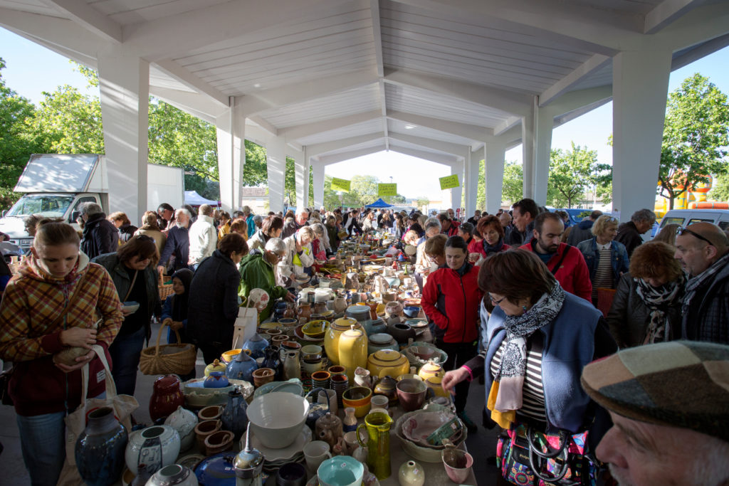 Braderie des Potiers à Saint Quentin la Poterie © Christine Refalo