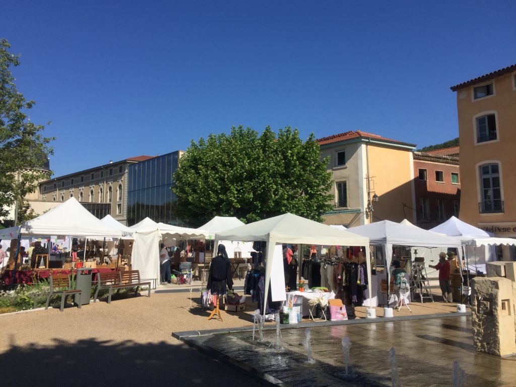 Marché de la création de Trévoux