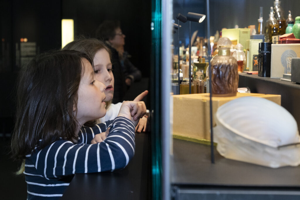 Enfants au musée ©Karine Faby 123