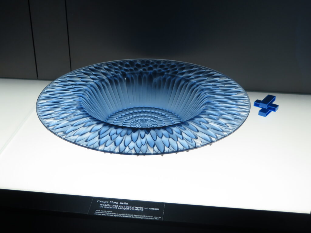 Intrus dans le musée ©Musée Lalique
