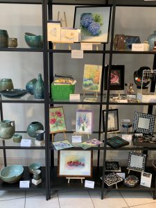Boutique à la Maison des Métiers d'Art · Ferrières en Gâtinais