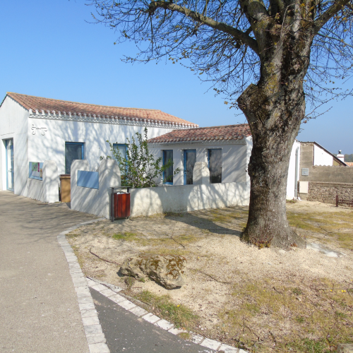 Local 37 m² . LOUÉ .