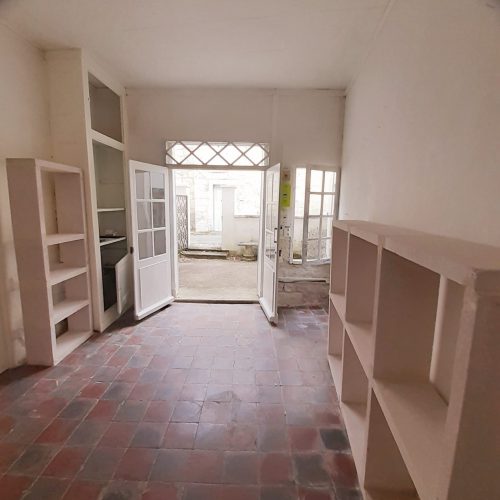 Local 25 m² - LOUÉ -