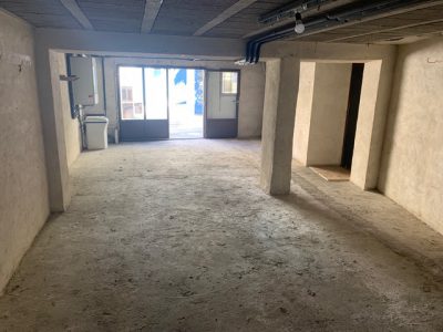 Local 54 m² - LOUÉ
