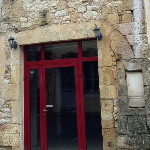 Local 30 m² et réserve 24 m²