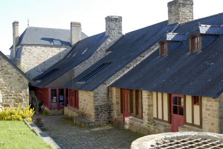 Local 65 m² (2) - LOUÉ -