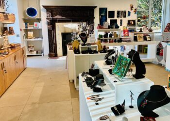 695689fd55d8e la boutique